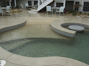 st louis pool construction, custom concrete pool, beach entry