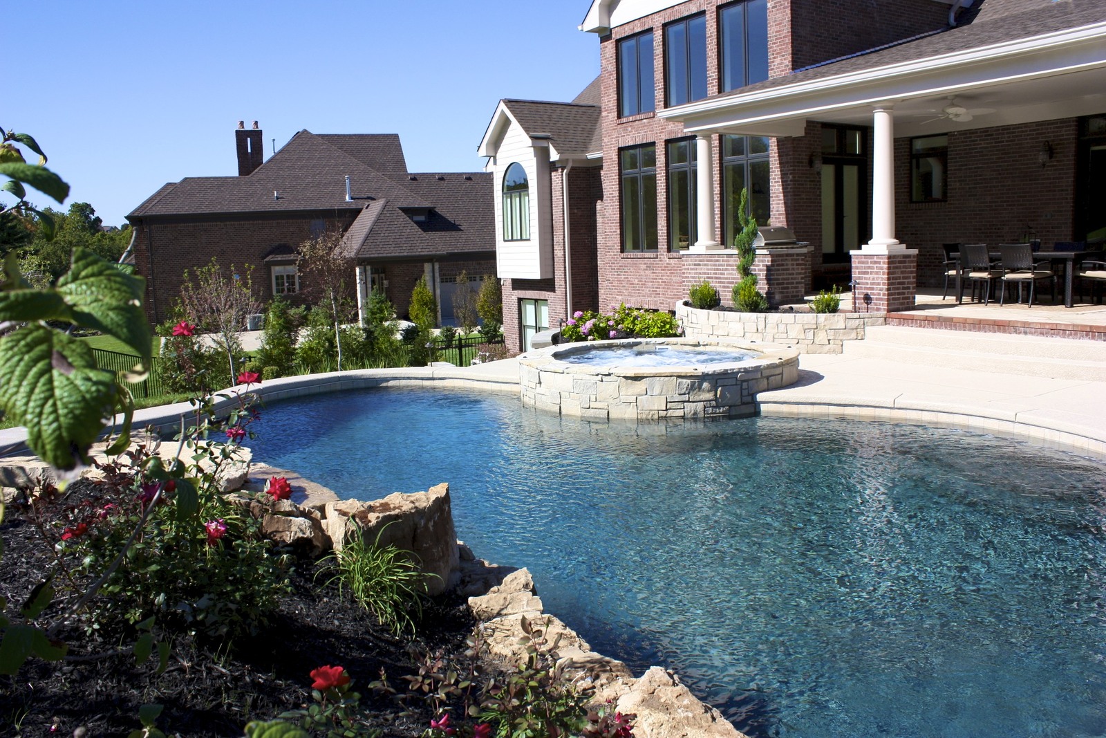pool construction central coast