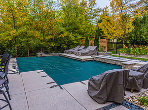 st louis pool construction, custom concrete pool, geometric, loop loc, mesh safety cover