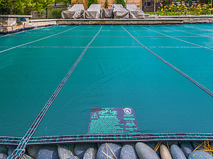 st louis pool construction, custom concrete pool, loop loc, mesh safety cover