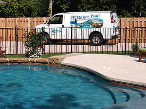 st louis pool construction, custom concrete pool, fence