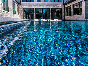 st louis pool construction, custom concrete pool, tile, pebble finish