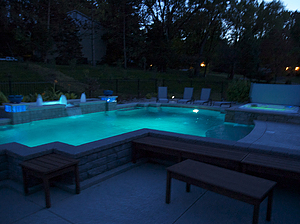 st louis pool construction, custom concrete pool, lighting