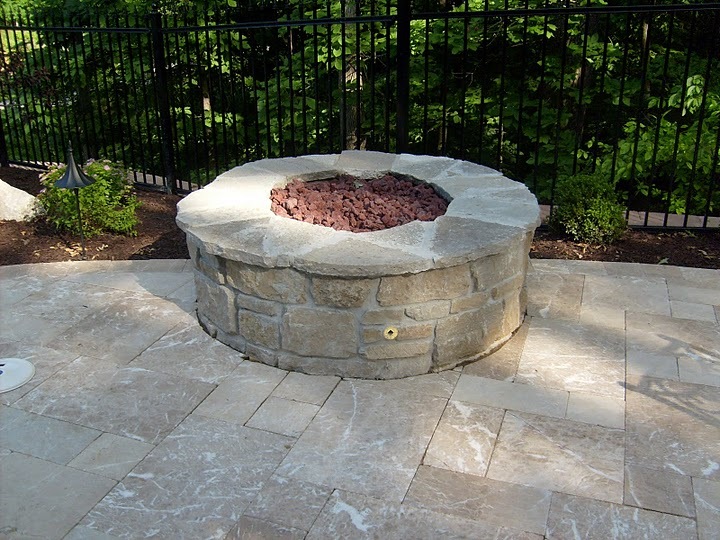 Baker Pool Construction of St. Louis Builder of Outdoor Fireplaces